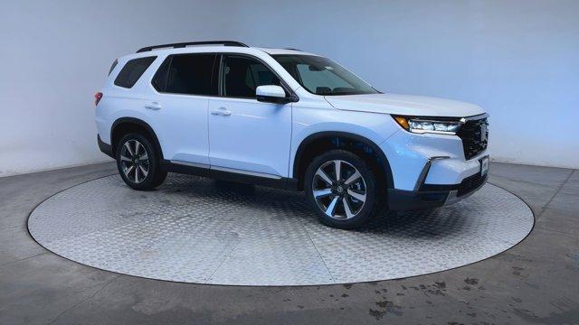 new 2025 Honda Pilot car, priced at $49,750