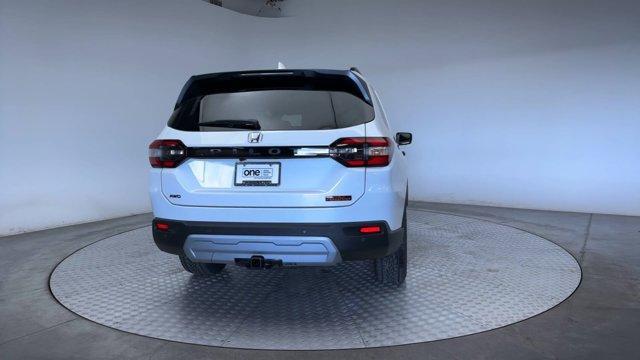 new 2025 Honda Pilot car, priced at $50,030