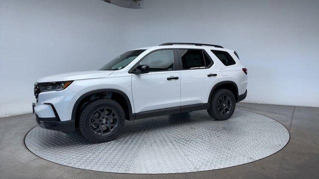 new 2025 Honda Pilot car, priced at $50,030