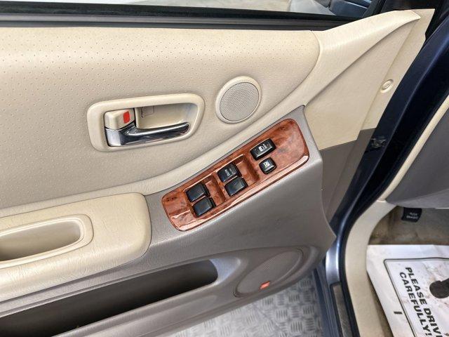 used 2007 Toyota Highlander Hybrid car, priced at $7,200