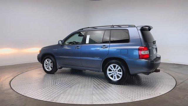 used 2007 Toyota Highlander Hybrid car, priced at $7,200
