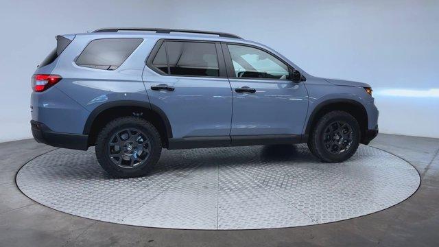 new 2025 Honda Pilot car, priced at $49,550