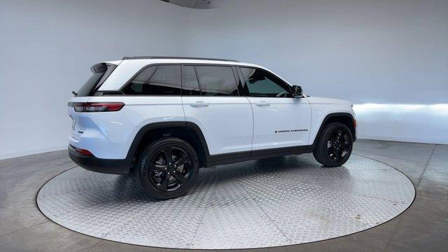 used 2024 Jeep Grand Cherokee car, priced at $33,971