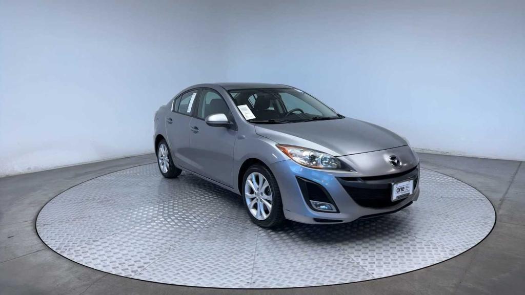 used 2011 Mazda Mazda3 car, priced at $6,200