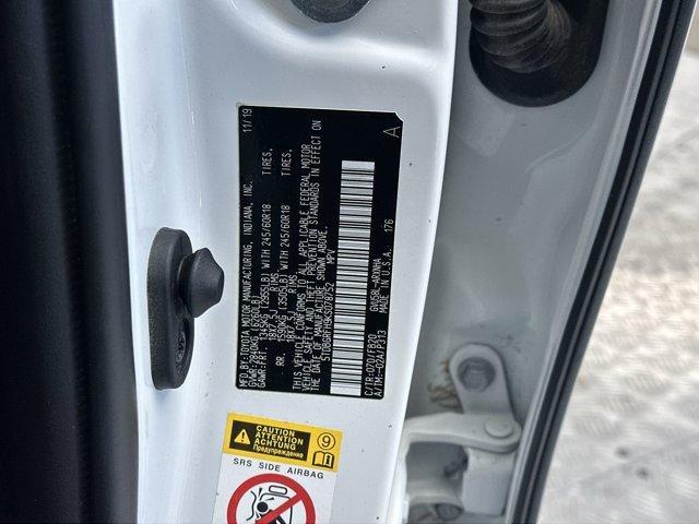 used 2019 Toyota Highlander Hybrid car, priced at $18,300