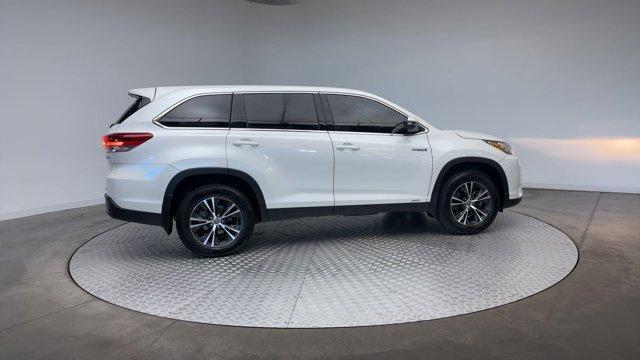 used 2019 Toyota Highlander Hybrid car, priced at $18,300
