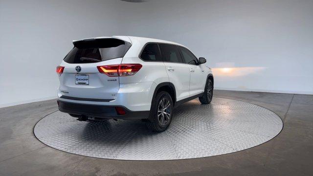 used 2019 Toyota Highlander Hybrid car, priced at $18,300