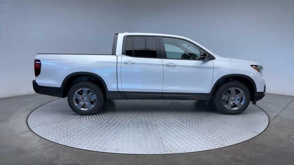 new 2025 Honda Ridgeline car, priced at $44,980