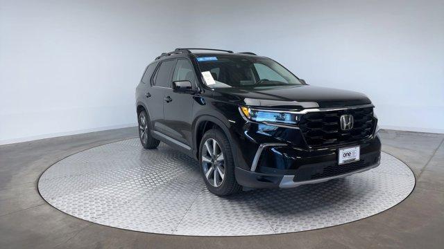 used 2025 Honda Pilot car, priced at $50,974