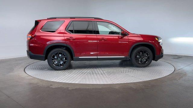 new 2025 Honda Pilot car, priced at $50,905