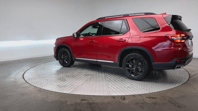 new 2025 Honda Pilot car, priced at $51,405