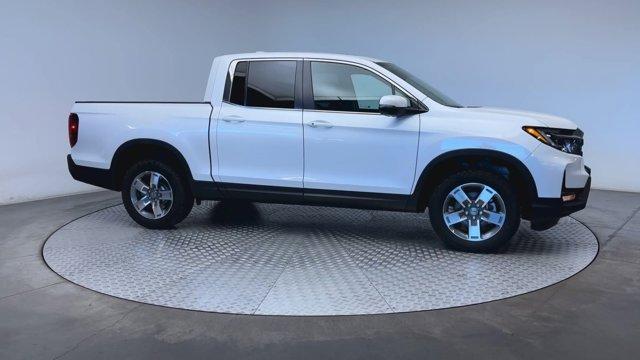 new 2025 Honda Ridgeline car, priced at $42,580