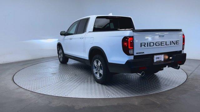 new 2025 Honda Ridgeline car, priced at $42,580