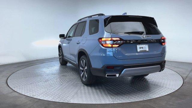 new 2025 Honda Pilot car, priced at $49,835