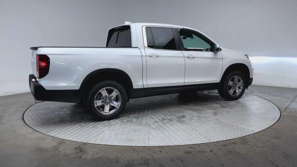 new 2024 Honda Ridgeline car, priced at $42,430