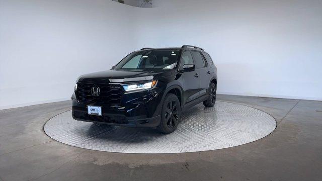 new 2025 Honda Pilot car, priced at $55,205
