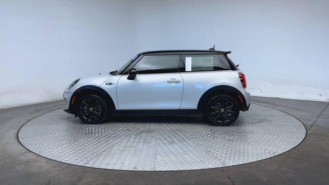 used 2021 MINI SE Hardtop car, priced at $17,474