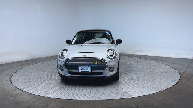 used 2021 MINI SE Hardtop car, priced at $17,474