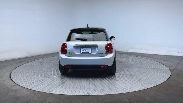 used 2021 MINI SE Hardtop car, priced at $17,474