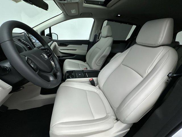 new 2026 Honda Odyssey car, priced at $43,540