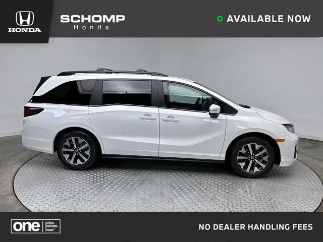 new 2026 Honda Odyssey car, priced at $43,840
