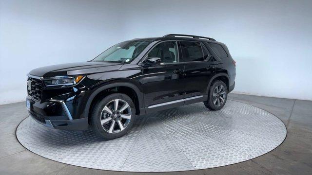 new 2025 Honda Pilot car, priced at $53,605