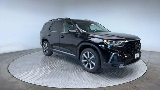 new 2025 Honda Pilot car, priced at $53,605