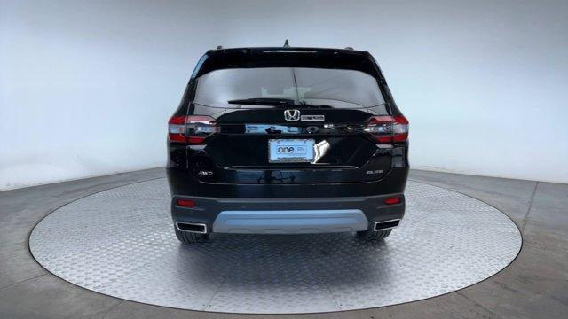 new 2025 Honda Pilot car, priced at $53,605