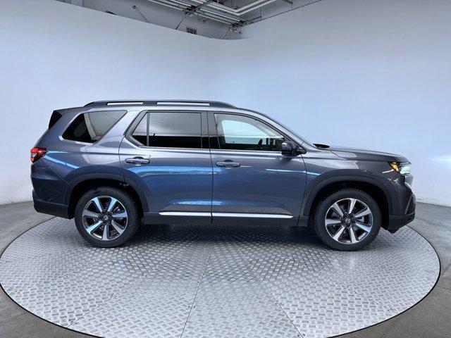 new 2025 Honda Pilot car, priced at $52,030