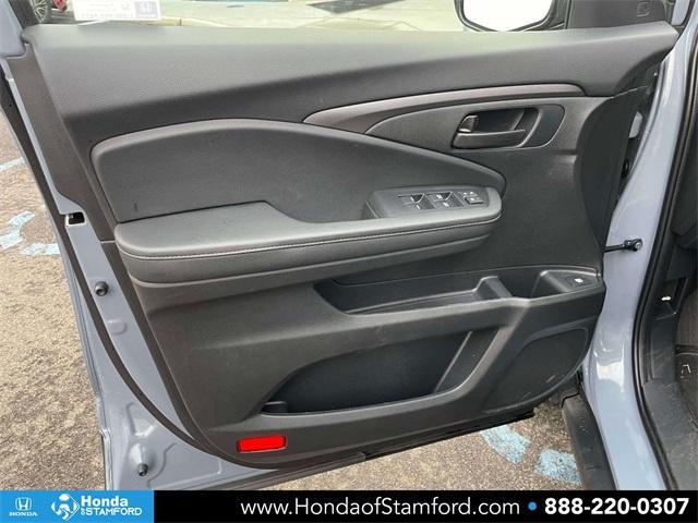 used 2025 Honda Ridgeline car, priced at $34,000