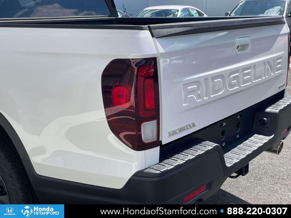 used 2025 Honda Ridgeline car, priced at $35,000