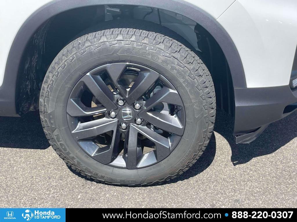 used 2025 Honda Ridgeline car, priced at $35,000