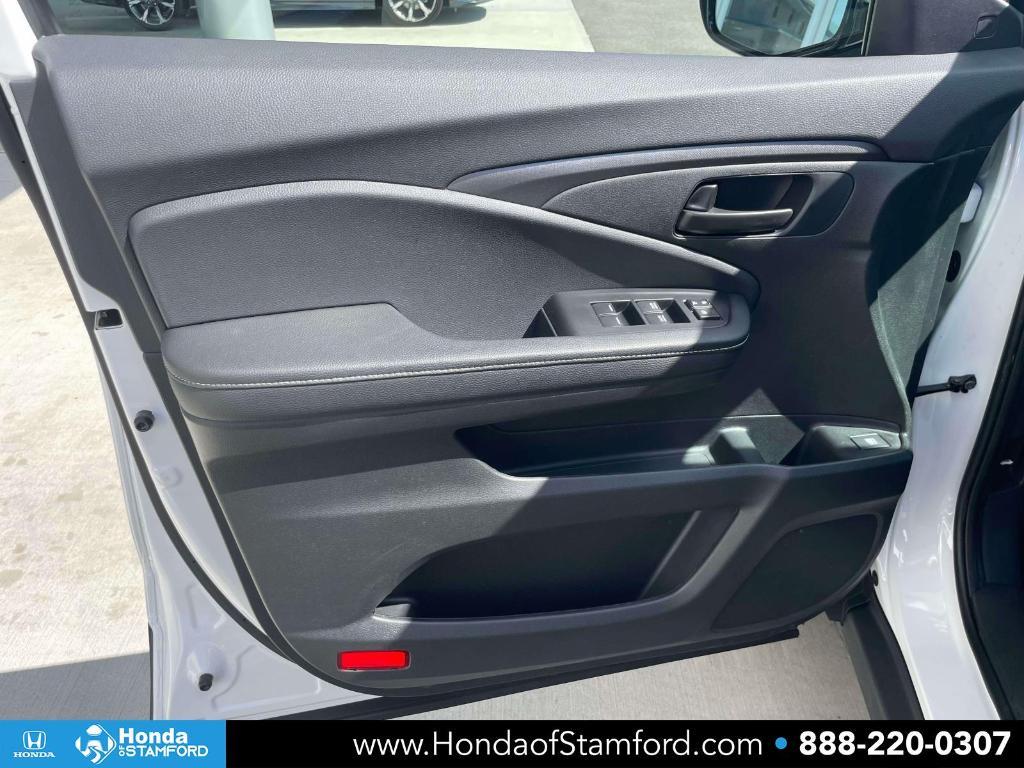 used 2025 Honda Ridgeline car, priced at $35,000