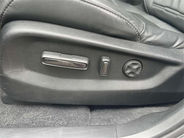used 2022 Honda CR-V car, priced at $27,077