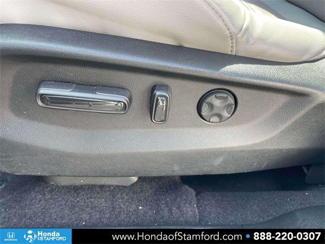 used 2022 Honda CR-V Hybrid car, priced at $32,000