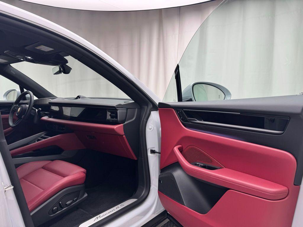 new 2025 Porsche Macan car, priced at $105,075