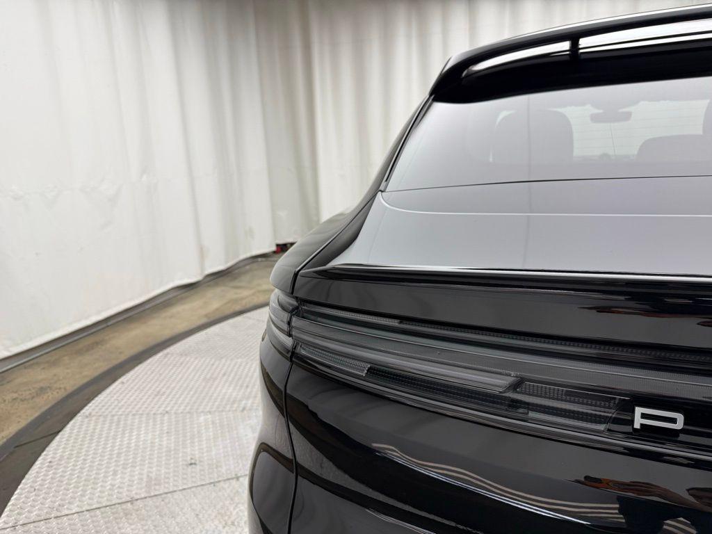 new 2025 Porsche Cayenne car, priced at $106,535