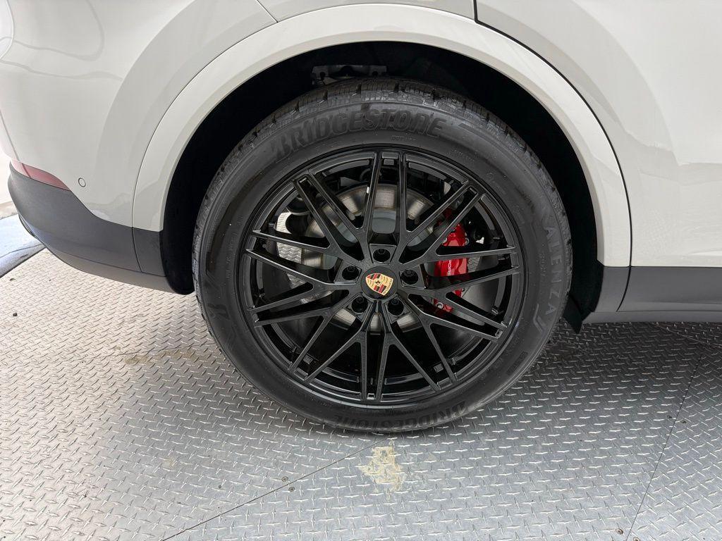 new 2025 Porsche Cayenne car, priced at $129,645