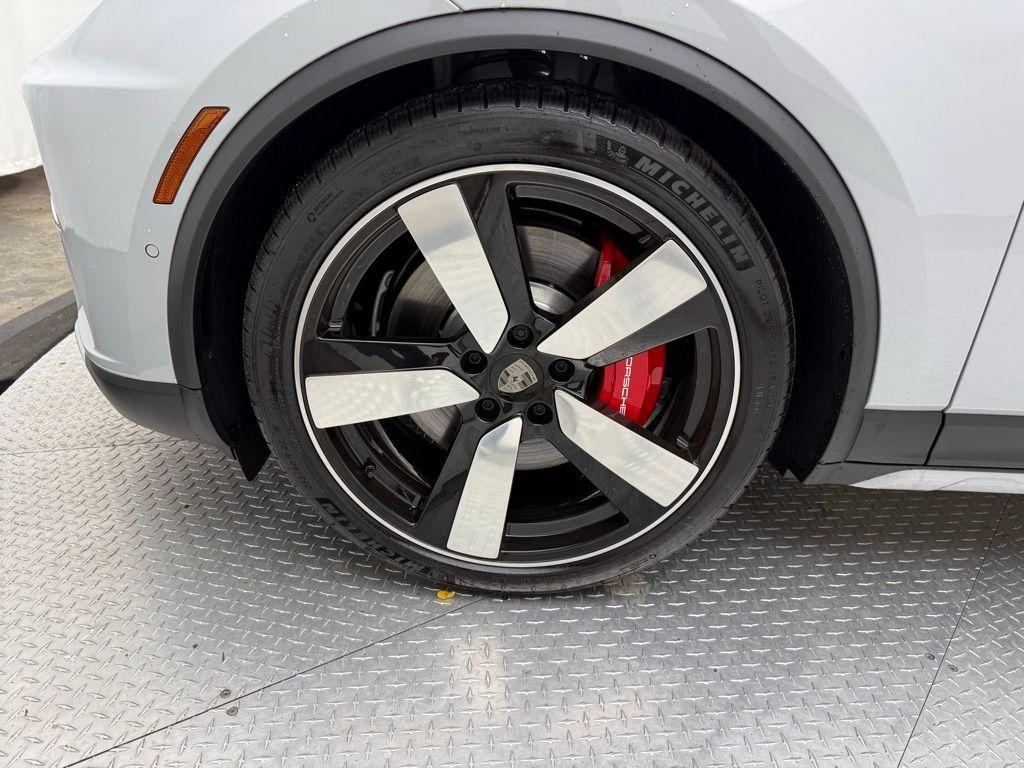 new 2025 Porsche Macan car, priced at $137,445