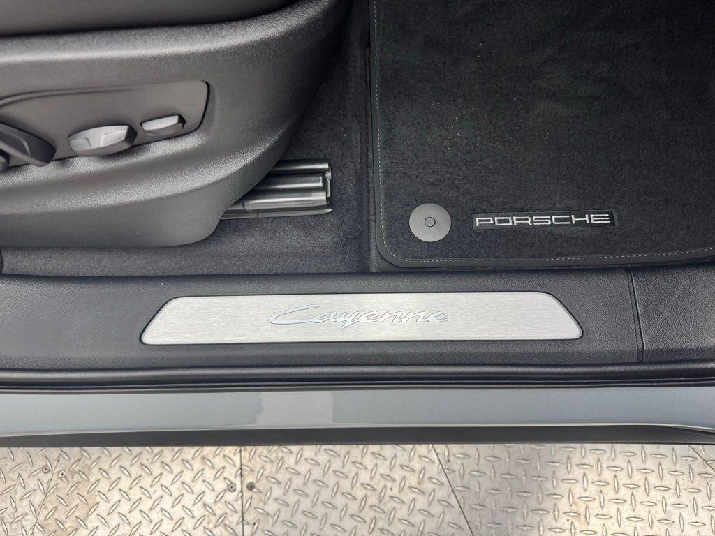 new 2025 Porsche Cayenne car, priced at $107,865