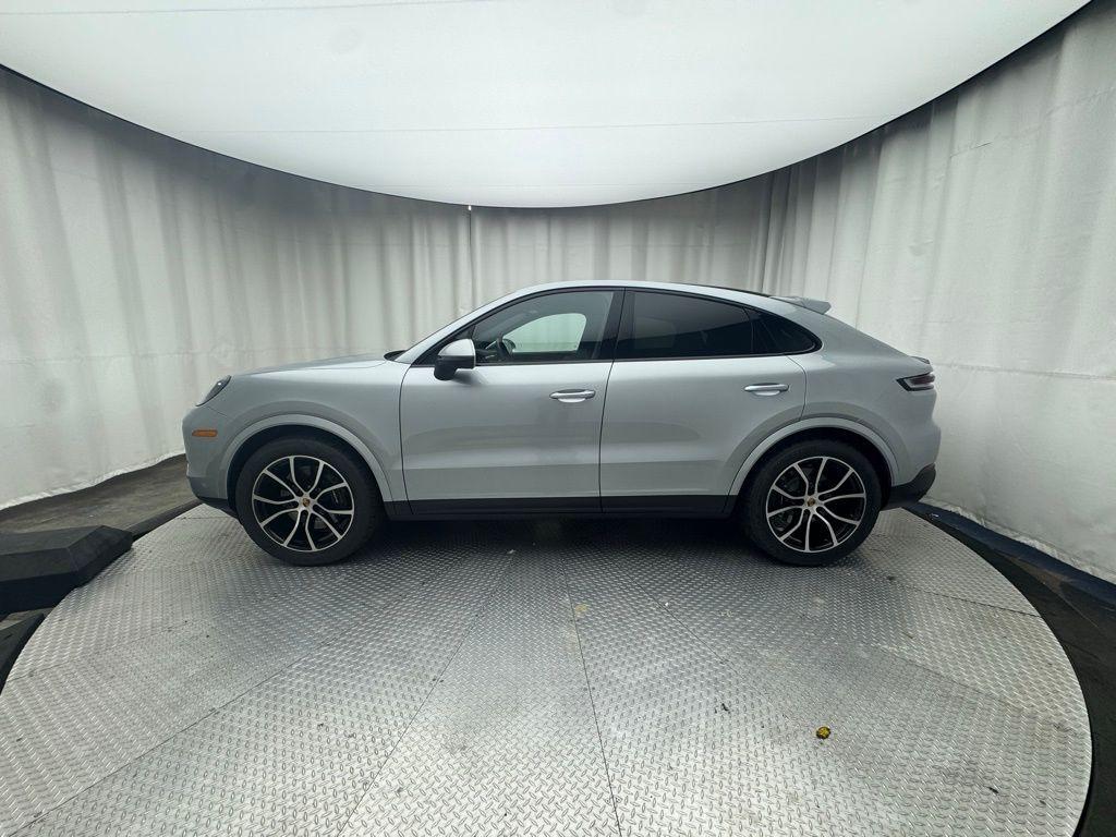 new 2025 Porsche Cayenne car, priced at $107,865