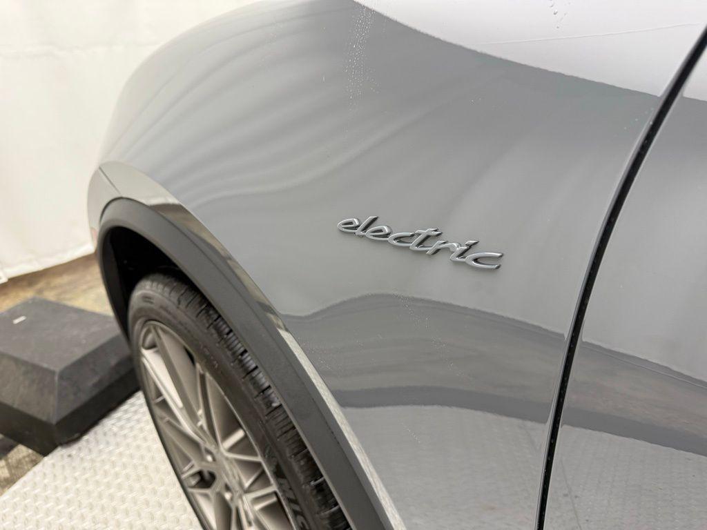 new 2025 Porsche Macan car, priced at $135,745