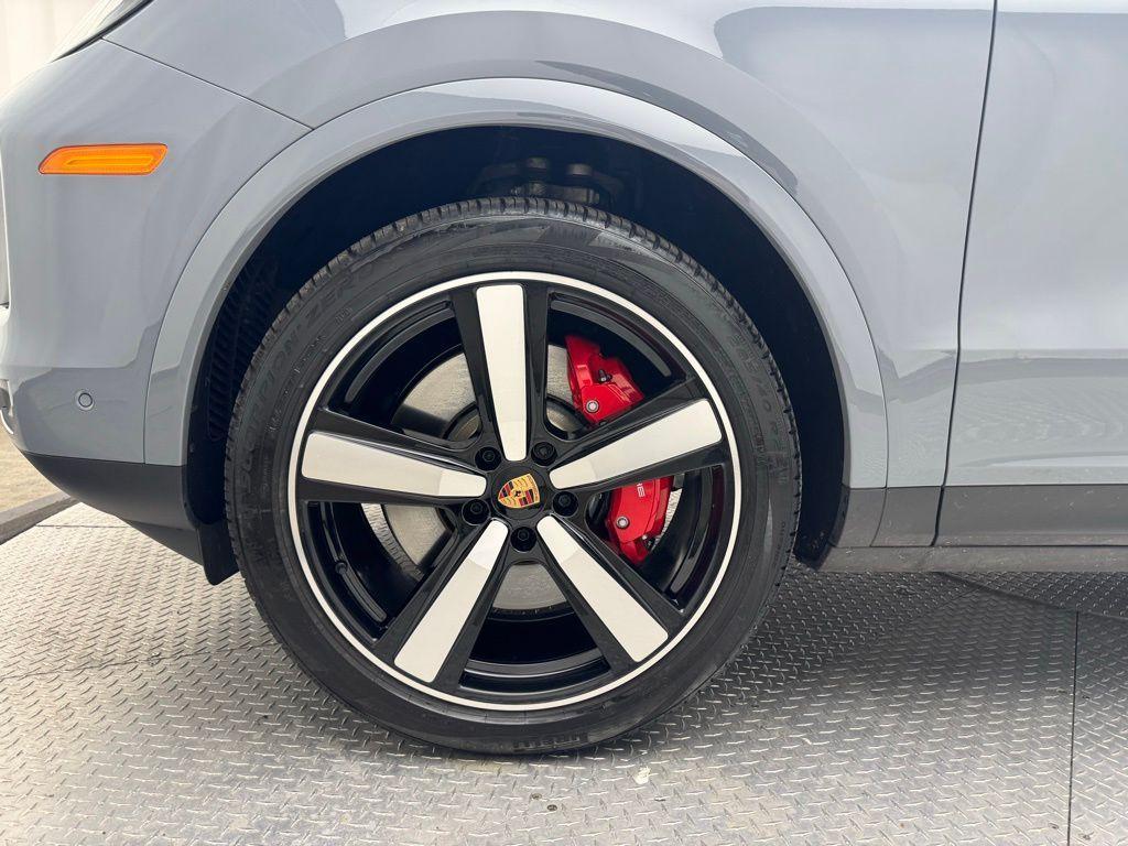 used 2025 Porsche Cayenne car, priced at $119,900