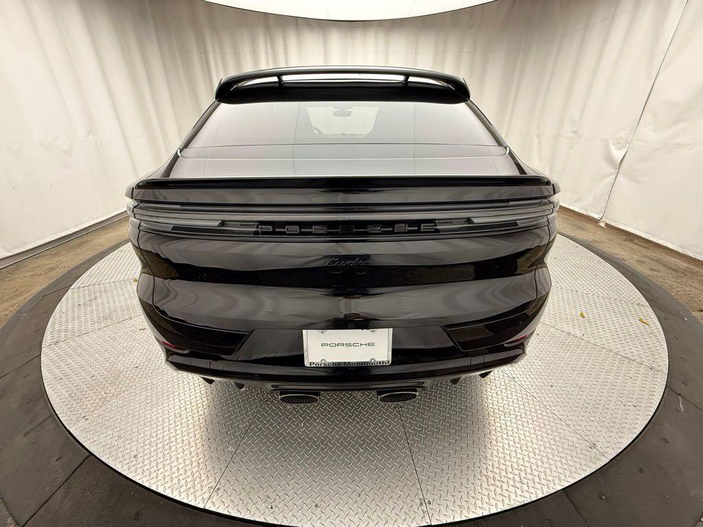 new 2025 Porsche Cayenne car, priced at $197,265