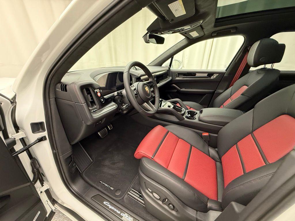 new 2025 Porsche Cayenne car, priced at $152,315