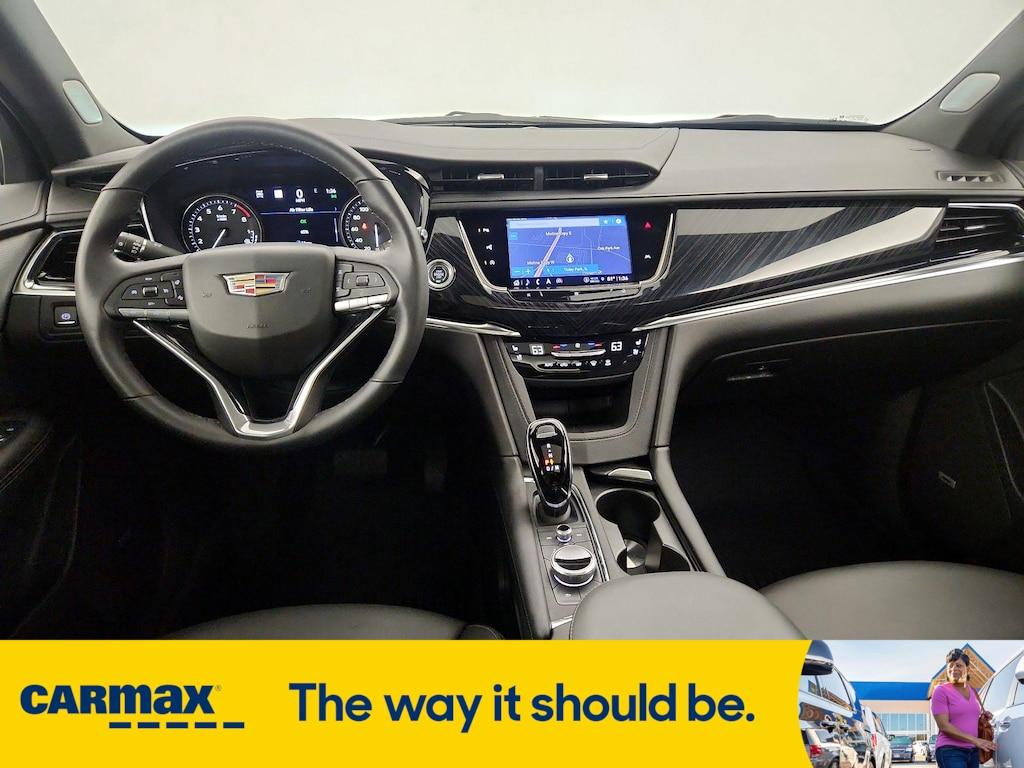 used 2021 Cadillac XT6 car, priced at $42,998