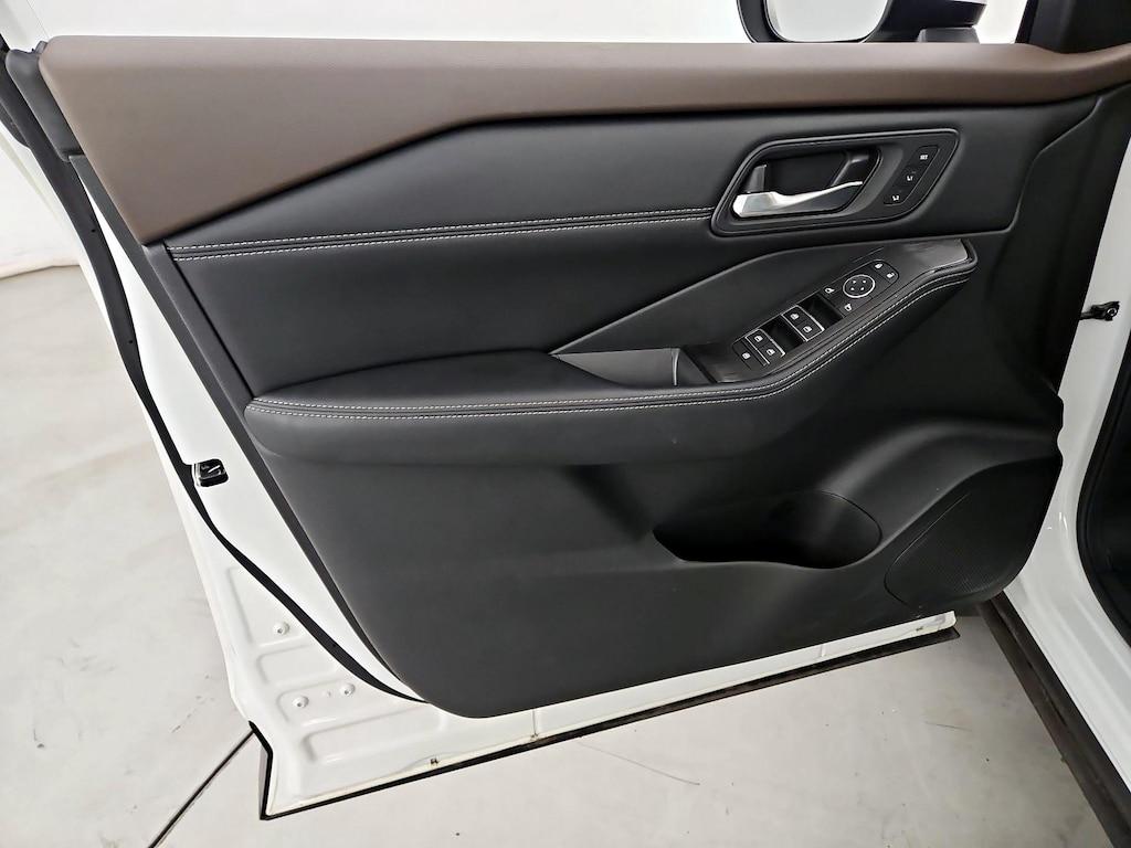 used 2023 Nissan Rogue car, priced at $31,998