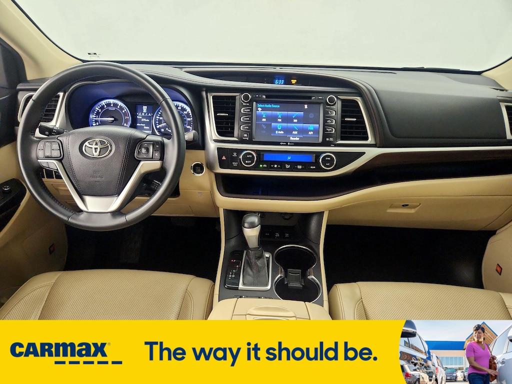 used 2015 Toyota Highlander car, priced at $21,998