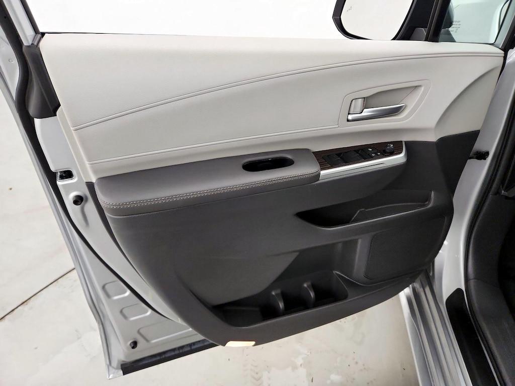 used 2024 Toyota Sienna car, priced at $45,998