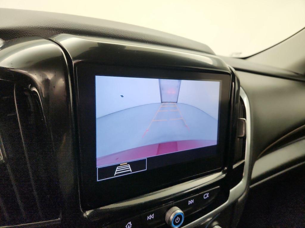 used 2020 Chevrolet Traverse car, priced at $27,998